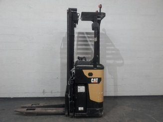 Stacker com condutor transportado
