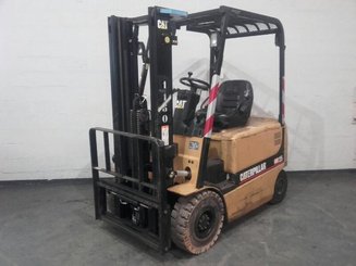 Empilhador de contrapeso 4 rodas