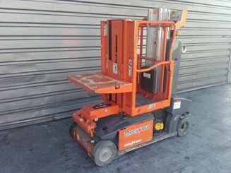 Plataforma com mastro vertical JLG TOUCAN DUO