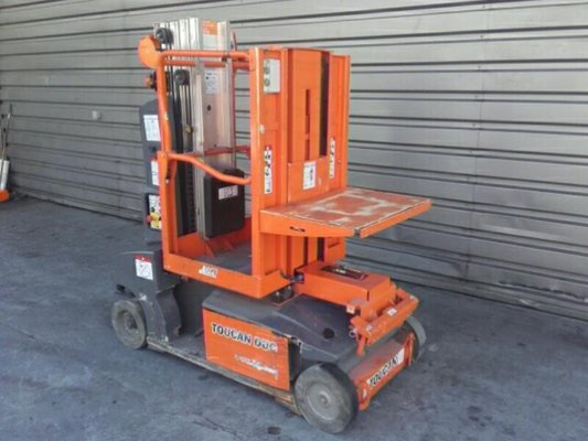 Plataforma com mastro vertical JLG TOUCAN DUO - 1