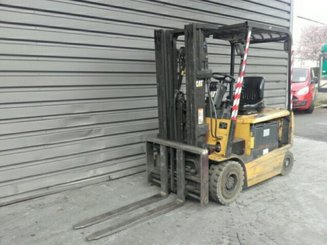 Empilhador de contrapeso 4 rodas