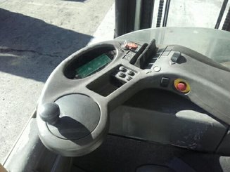 Empilhador retráctil Caterpillar NR16N - 4