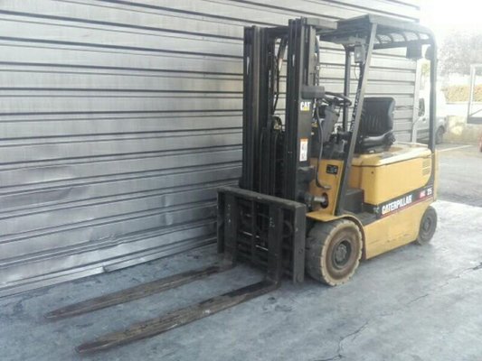 Empilhador de contrapeso 4 rodas Caterpillar EP25K-PAC - 1
