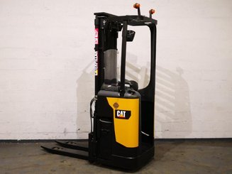 Stacker com condutor transportado