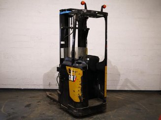 Stacker com condutor transportado