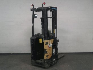 Stacker com condutor transportado Caterpillar NSR20N - 2