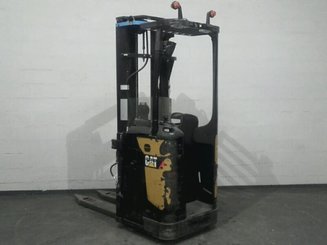 Stacker com condutor transportado Caterpillar NSR20N - 1