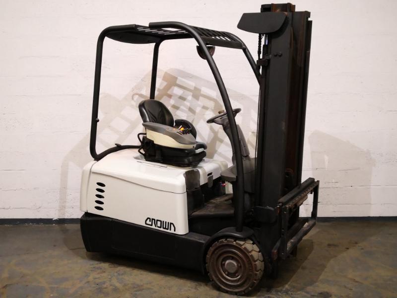 Empilhador de contrapeso 3 rodas Crown SC5340-1.6 - 1