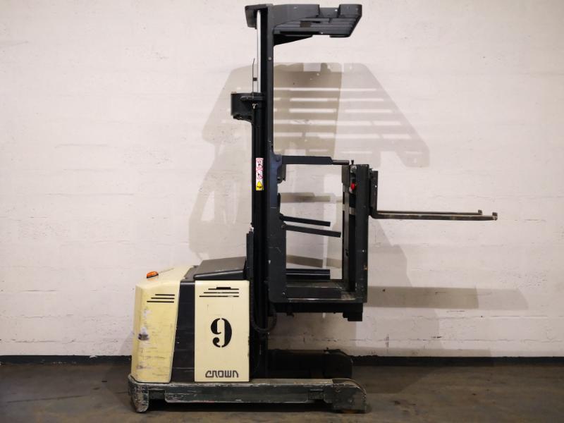 Preparador de encomendas alto nível Crown LP3520 - 1