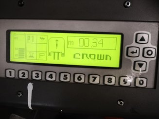 Preparador de encomendas alto nível Crown LP3520 - 7