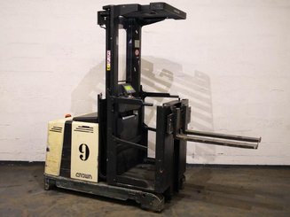 Preparador de encomendas alto nível Crown LP3520 - 3