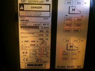 Stacker com condutor transportado Caterpillar NSR16N - 14