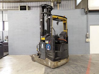 Empilhador retráctil Caterpillar NR14N - 3
