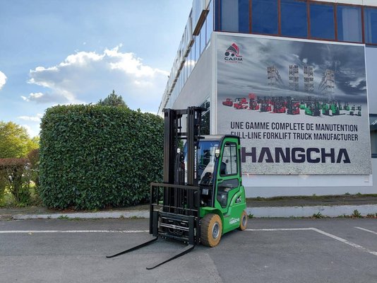Empilhador de contrapeso 4 rodas Hangcha XC25i - 1