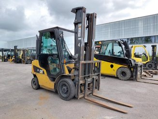 Empilhador de contrapeso 4 rodas Caterpillar GP25NTD - 11