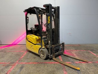 Empilhador de contrapeso 3 rodas Yale ERP16VT SWB