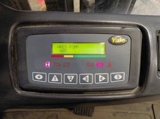 Empilhador de contrapeso 3 rodas Yale ERP16 ATF - 9