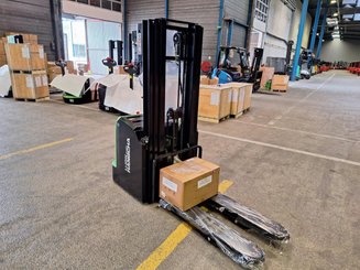 Stacker com condutor a pé Hangcha CDD16-AC2-I - 1