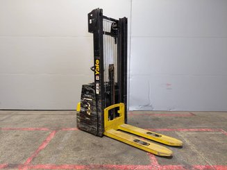 Stacker Yale MS12AC