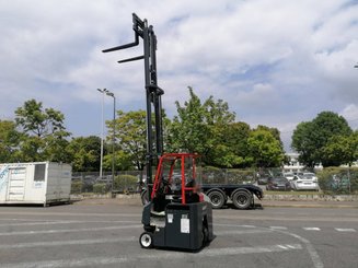 Empilhador multidireccional AMLIFT AGILIFT 3000E