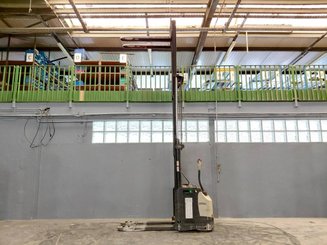 Stacker com condutor a pé Crown ESI4000-12 - 16