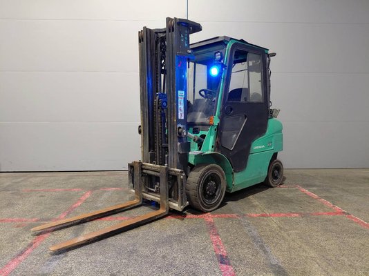 Empilhador de contrapeso 4 rodas Mitsubishi FG25N - 1