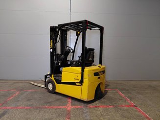Empilhador de contrapeso 3 rodas Yale ERP15VC
