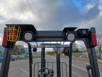Empilhador de contrapeso 3 rodas Yale ERP16VTMWB