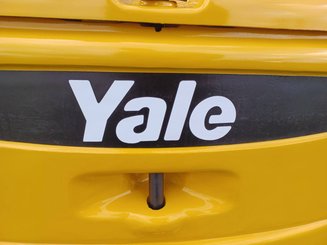 Empilhador de contrapeso 3 rodas Yale ERP16VTMWB