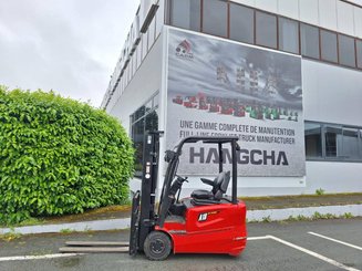 Empilhador de contrapeso 3 rodas Hangcha A3W18 - 2