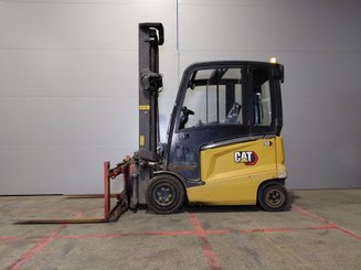 Empilhador de contrapeso 4 rodas Caterpillar EP30CN - 4