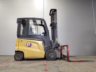 Empilhador de contrapeso 4 rodas Caterpillar EP30CN - 5