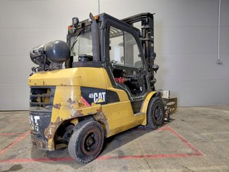 Empilhador de contrapeso 4 rodas Caterpillar GP45NTD - 3