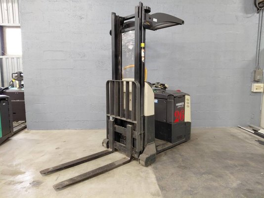Preparador de encomendas Crown MPC3040-12 - 1