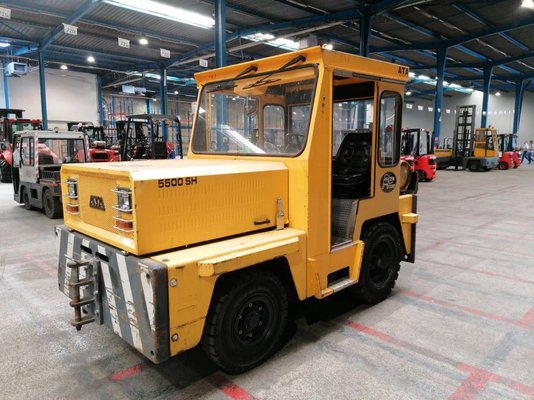 Trator de reboque ATA 5500 LPG - 1
