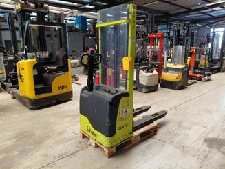 Stacker com condutor a pé Pramac GX12 25 - 1