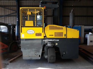 Empilhador retráctil de 4 direcções Combilift C12000 - 3