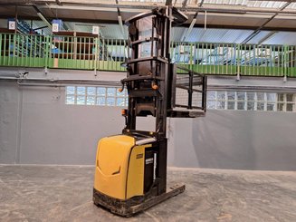 Preparador de encomendas alto nível Caterpillar NOH10N