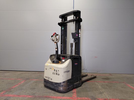 Stacker Crown ESI4000-14 - 1