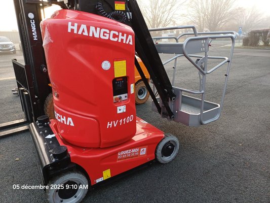 Plataforma com mastro vertical Hangcha HV110D - 1