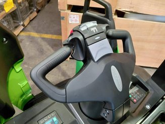 Stacker com condutor transportado Hangcha CDD16-XT1S-SISU - 8