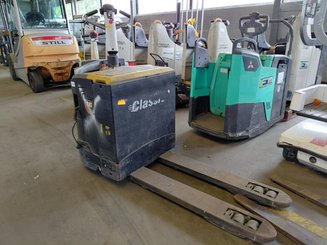 Porta-paletes eléctrico com condutor transportado Caterpillar NPV20N - 1