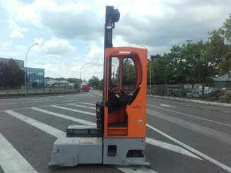 Empilhador retráctil de 4 direcções Hubtex MQ15 2120 EL