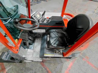 Empilhador multidireccional AMLIFT AGILIFT 3000E