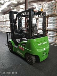 Empilhador de contrapeso 4 rodas Hangcha XC25i