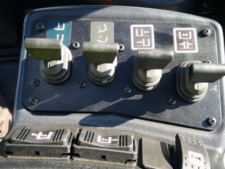 Empilhador de contrapeso 4 rodas Hyster H16XM-12