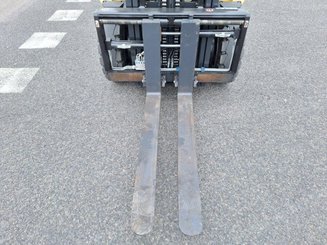 Empilhador de contrapeso 4 rodas Caterpillar GP35 NTD