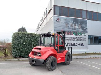 Carreta elevadora todo terreno Hangcha TT50-4 (CPCD50-XW95C-RT4)