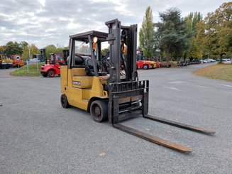 Empilhador de contrapeso 4 rodas Caterpillar GC55K - 12