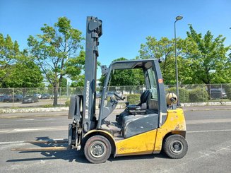 Empilhador de contrapeso 4 rodas Jungheinrich TFG425500ZT
